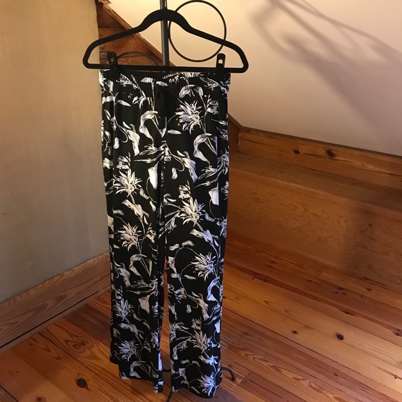 White House Black Market Wide Leg Pants, EUC, XS - Picture 2 of 15